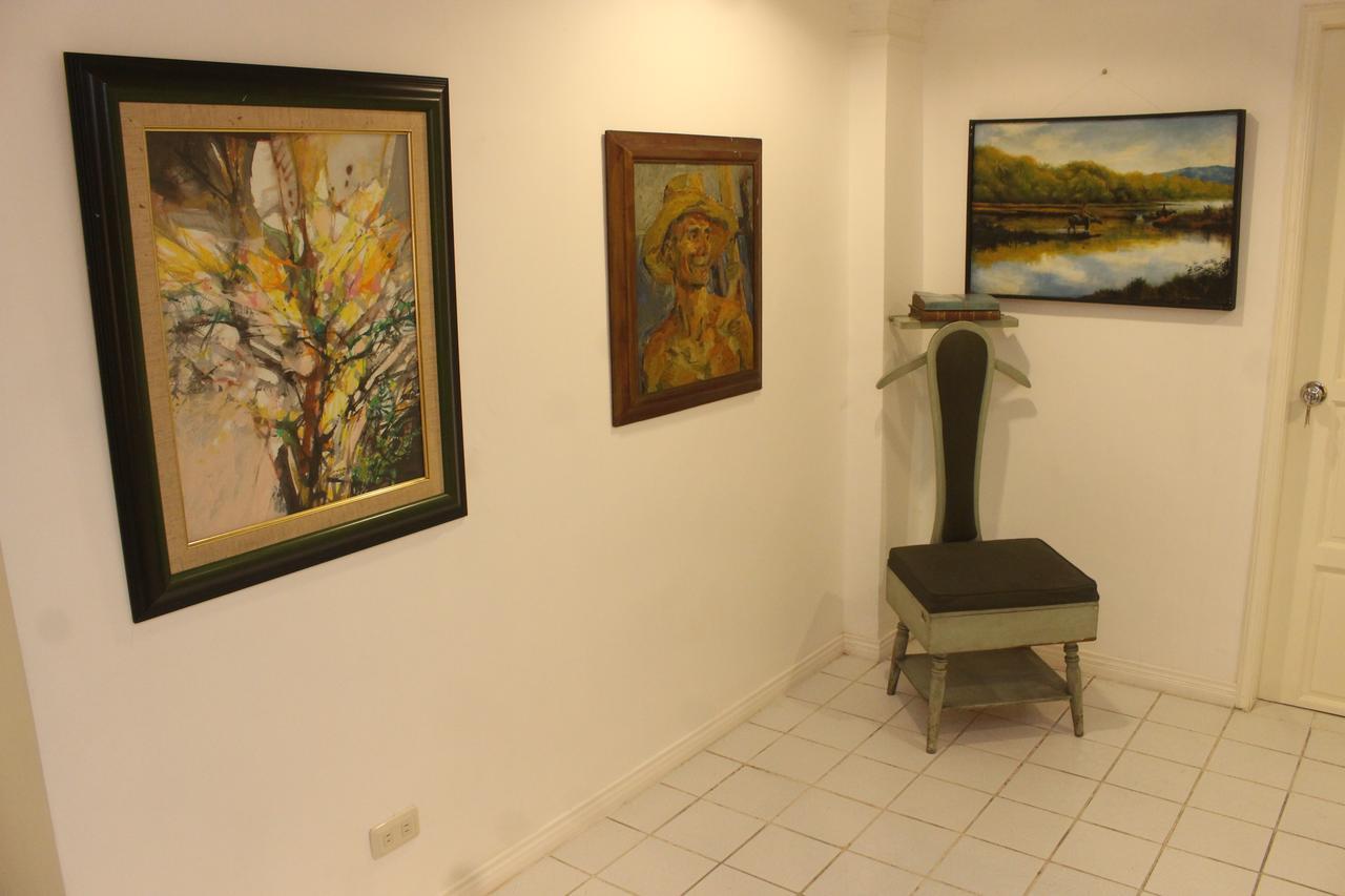 The White Bed And Breakfast Bacolod Bagian luar foto