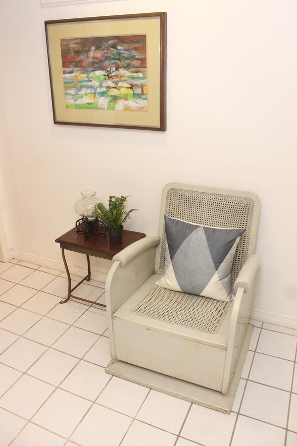 The White Bed And Breakfast Bacolod Bagian luar foto