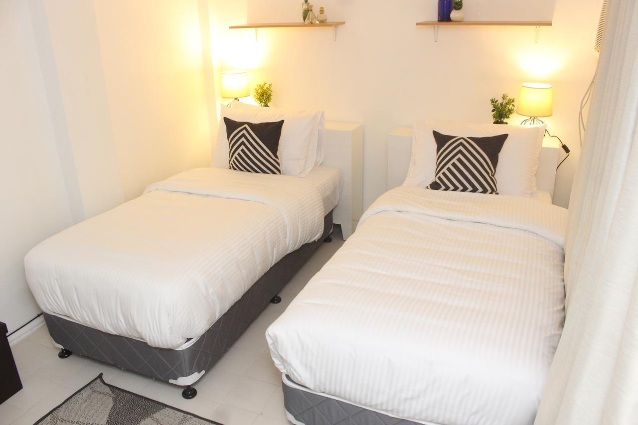 The White Bed And Breakfast Bacolod Bagian luar foto