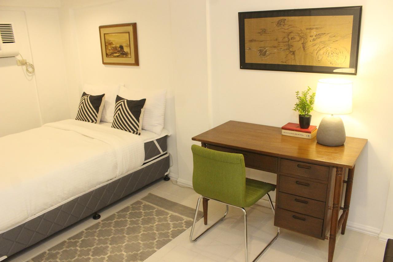 The White Bed And Breakfast Bacolod Bagian luar foto