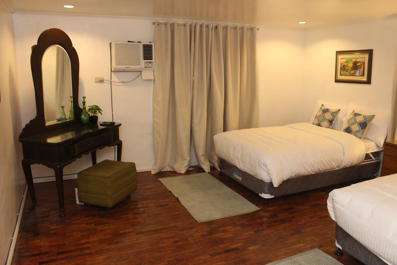 The White Bed And Breakfast Bacolod Bagian luar foto
