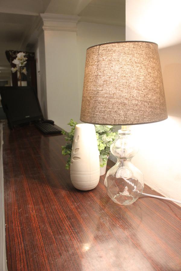 The White Bed And Breakfast Bacolod Bagian luar foto