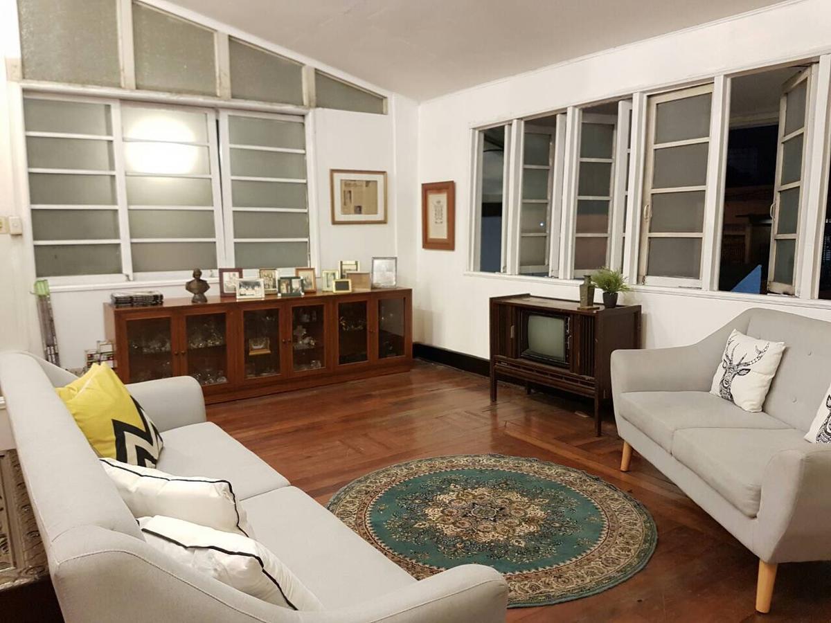 The White Bed And Breakfast Bacolod Bagian luar foto