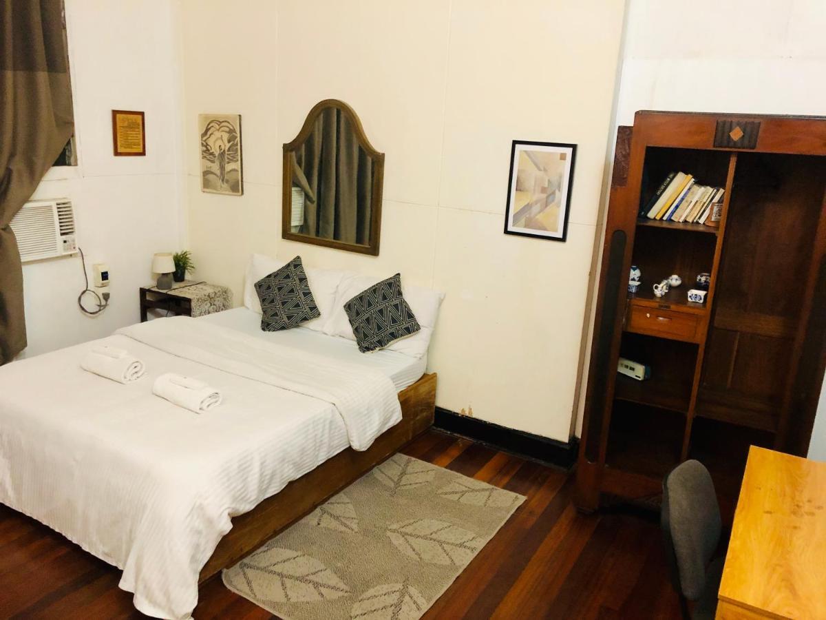 The White Bed And Breakfast Bacolod Bagian luar foto